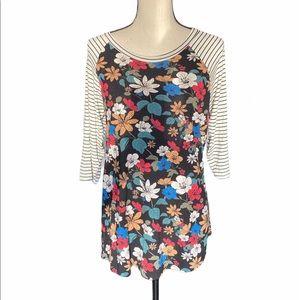 FLORAL TOP